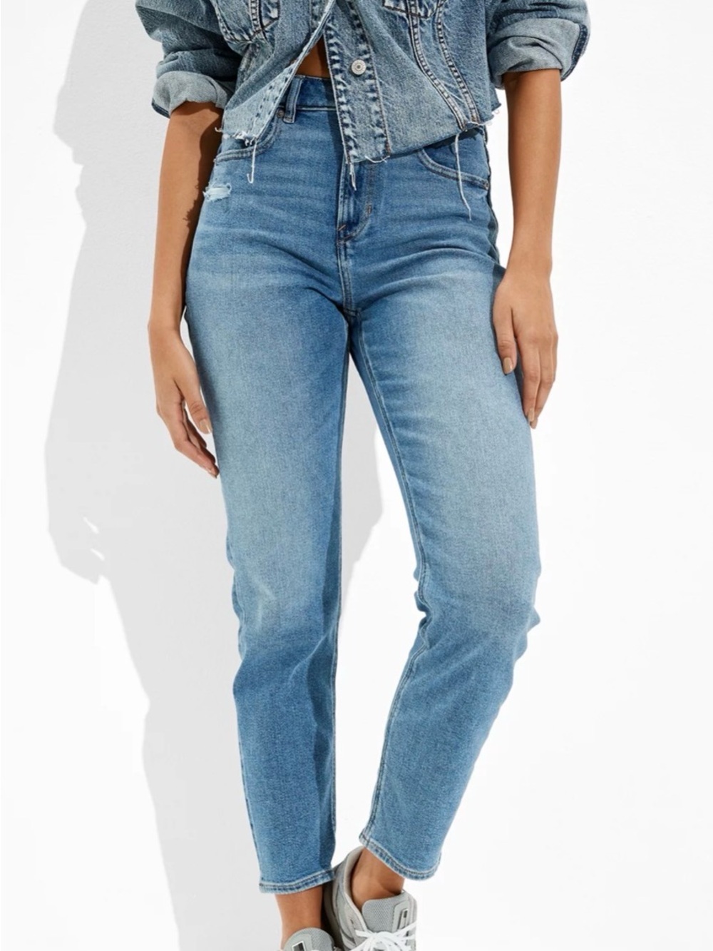 American Eagle Outfitters Women’s  Straight Jeans in Faded Blue